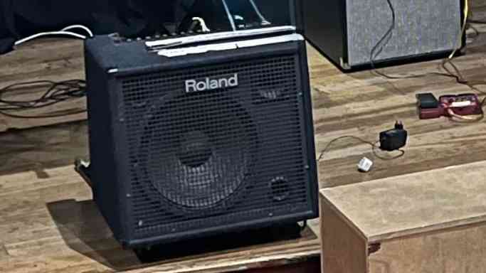 Keyboard Amplifier Rental Metro Manila Guitar Amplifier Rental